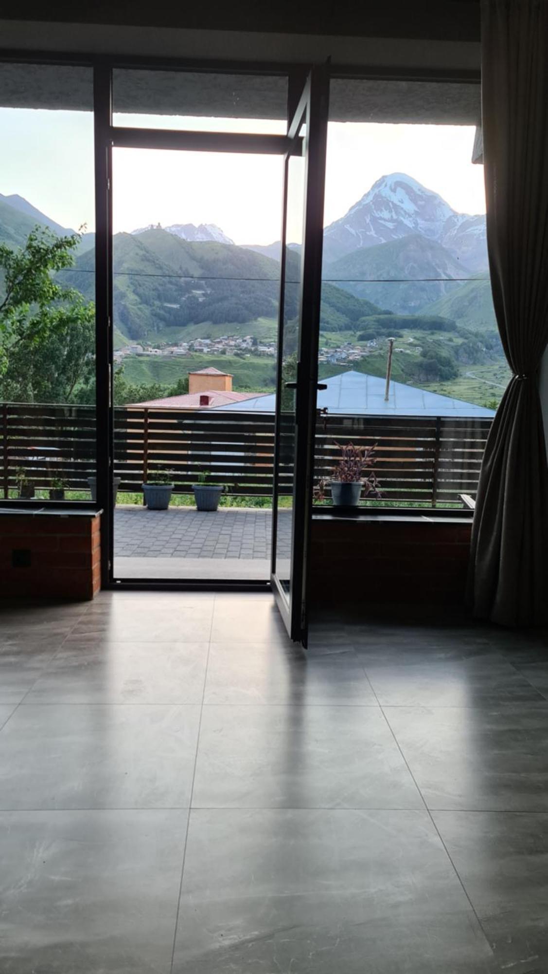 Best view Kazbegi Exterior foto