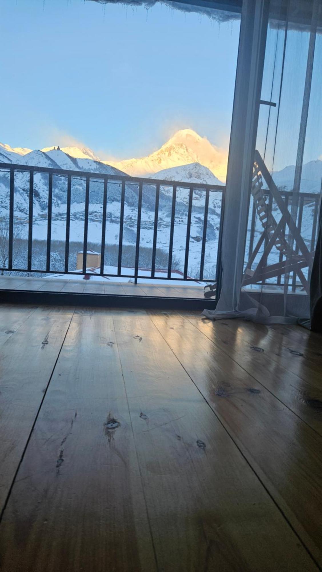 Best view Kazbegi Exterior foto