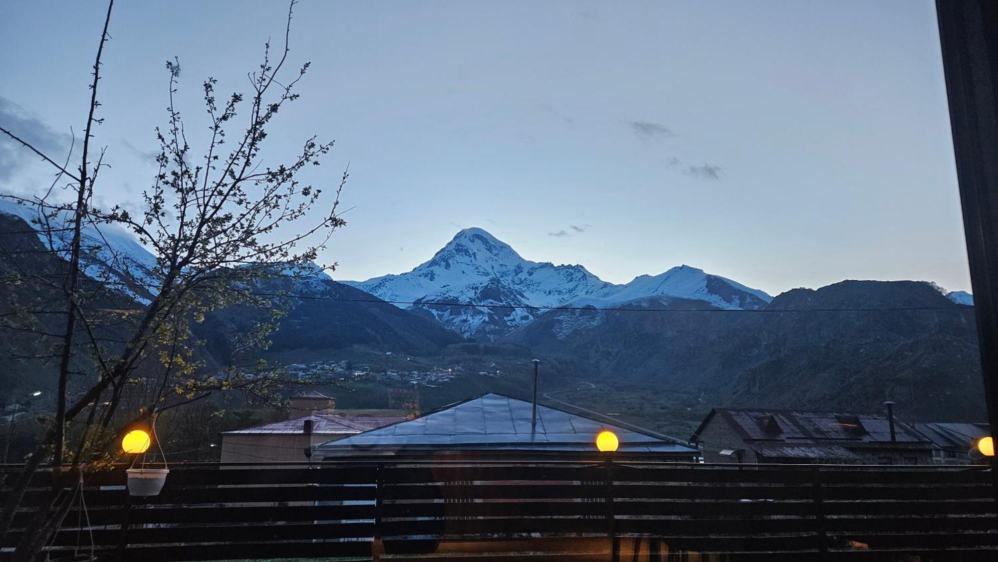 Best view Kazbegi Exterior foto